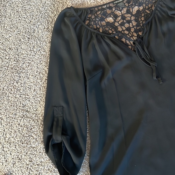 Stoosh Lace Blouse - Picture 3 of 8